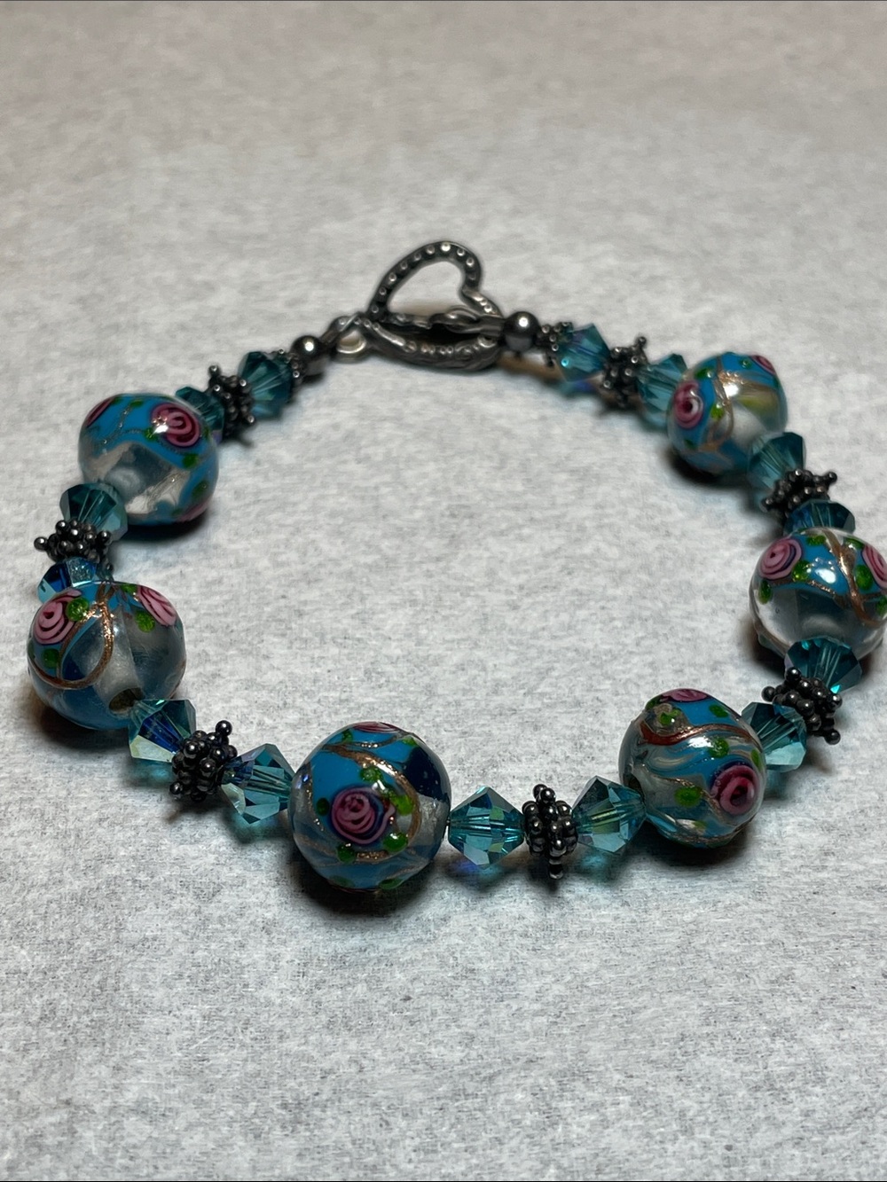 Blue Floral Glass Bead Bracelet with Turquoise Crystal Accents